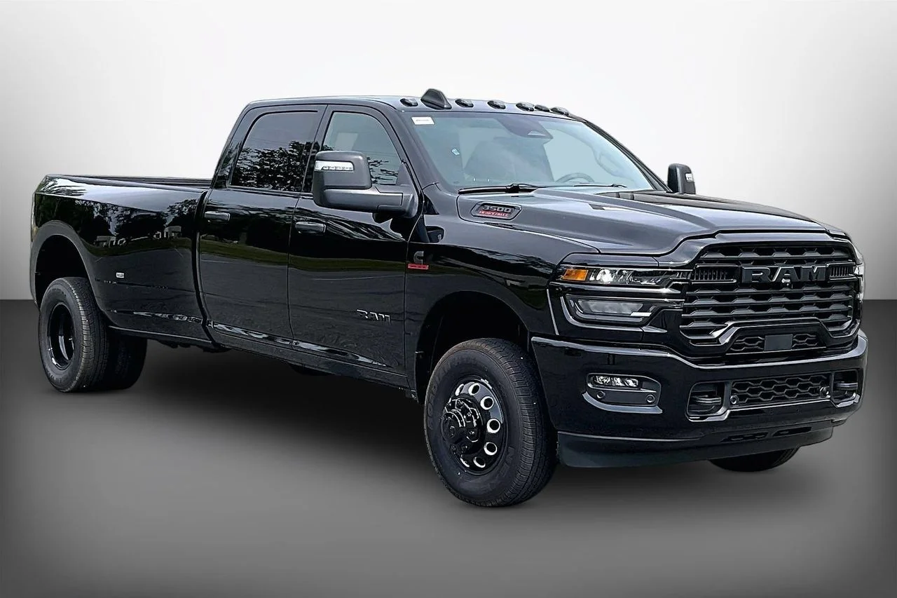 New 2026 Diamond Black Crystal Pearlcoat RAM Big Horn image 2