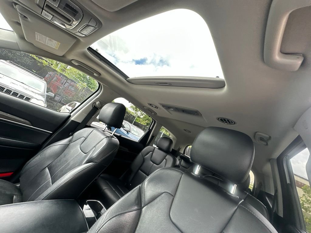 Used 2020 White Kia EX image 12