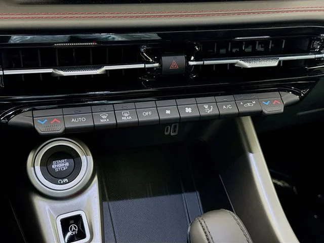 2025 Dodge Hornet GT - Photo 16