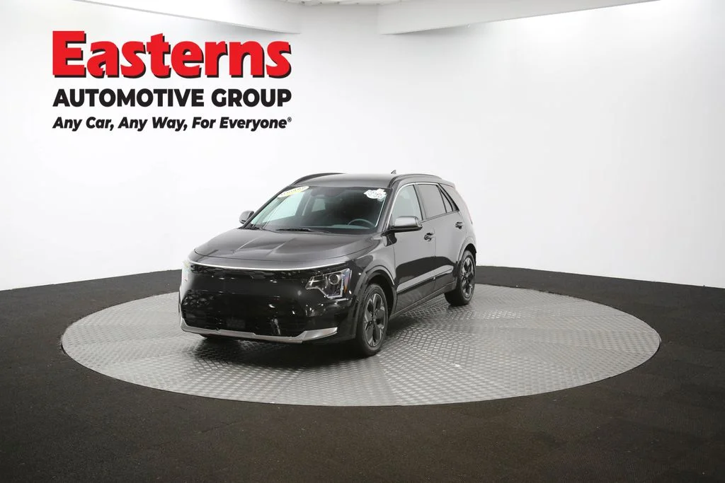 Used 2024 Gray Kia Wind image 52