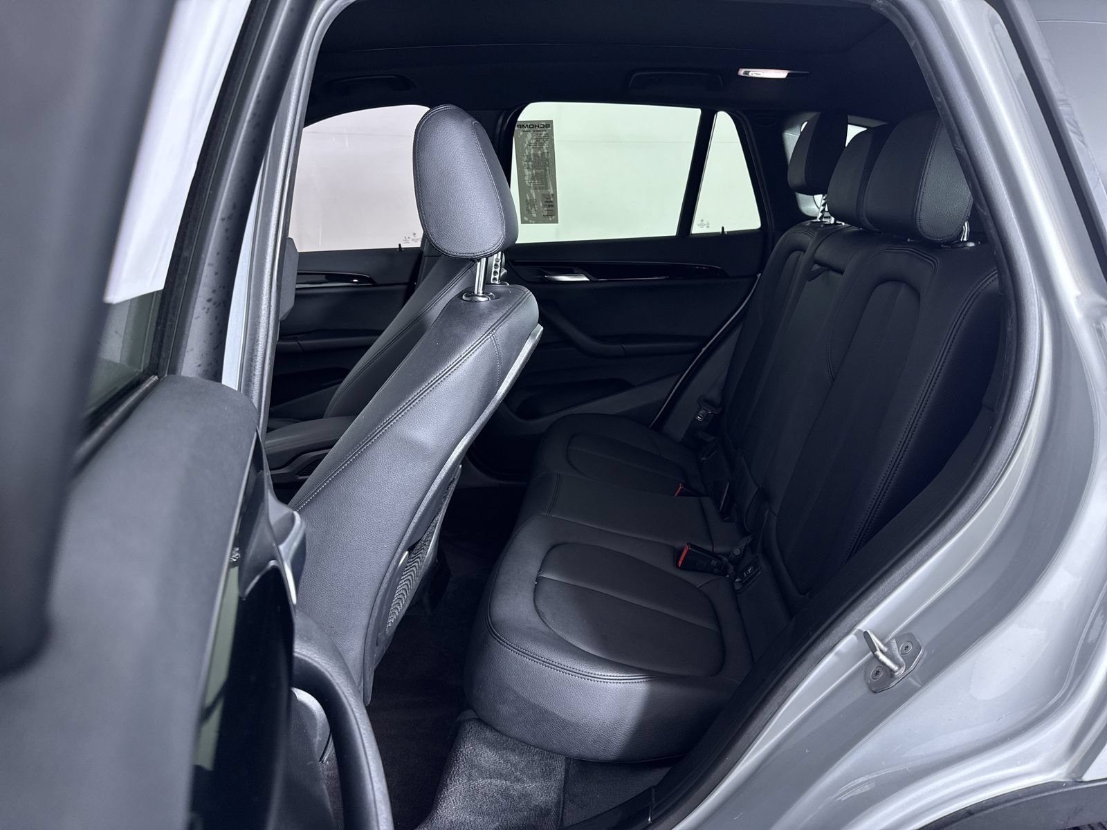 Used 2018 Glacier Silver Metallic BMW xDrive28i image 21