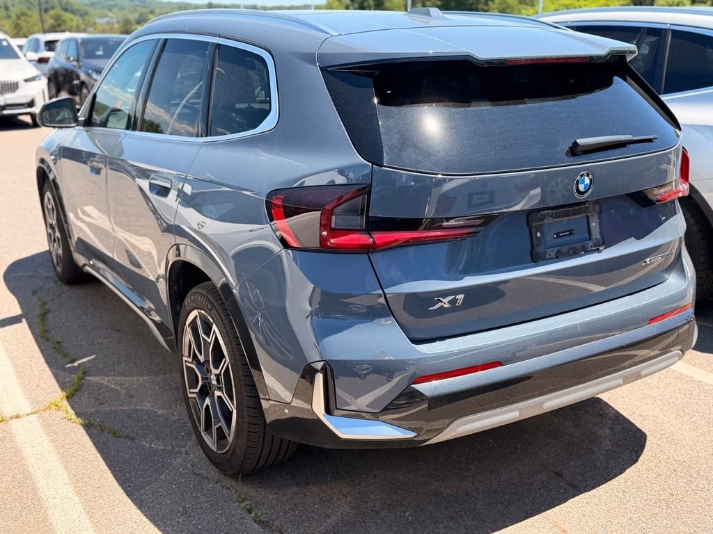 Used 2025 Storm Bay Metallic BMW xDrive28i image 3