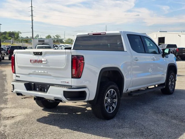 Used 2025 White GMC AT4 image 5