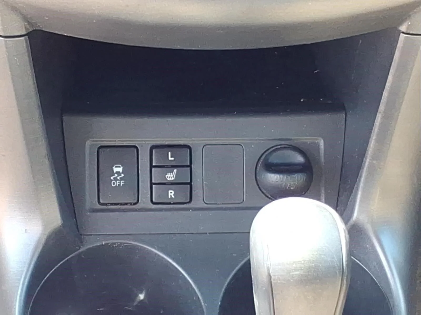 Used 2010 Blizzard Pearl Toyota Limited image 14