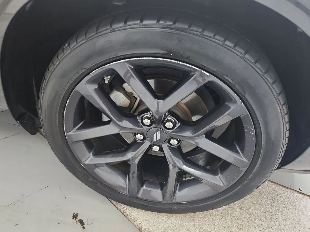 Used 2023 Black Dodge SXT image 37