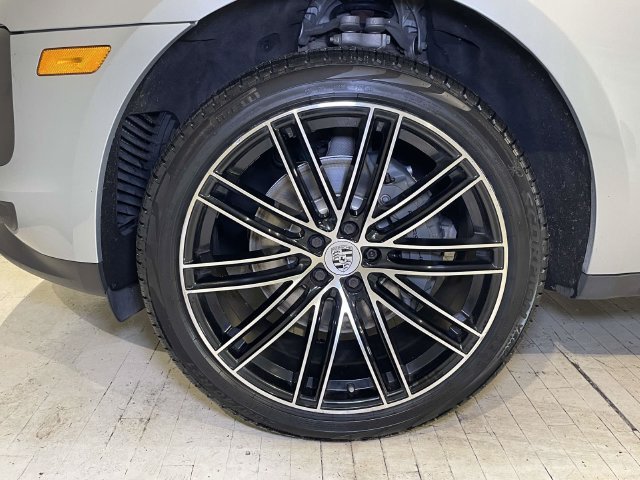 Used 2019 Silver Porsche S image 14