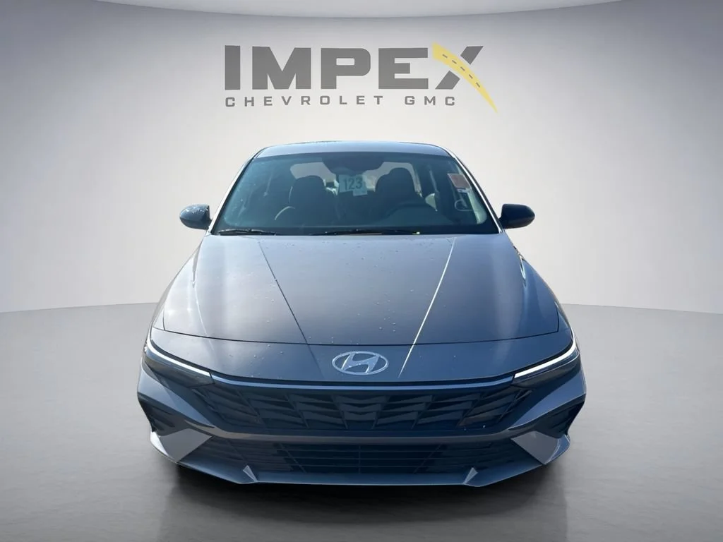 Used 2026 Silver Hyundai SEL Sport image 8