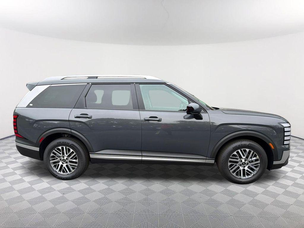 New 2026 Gray Hyundai SEL FWD image 4
