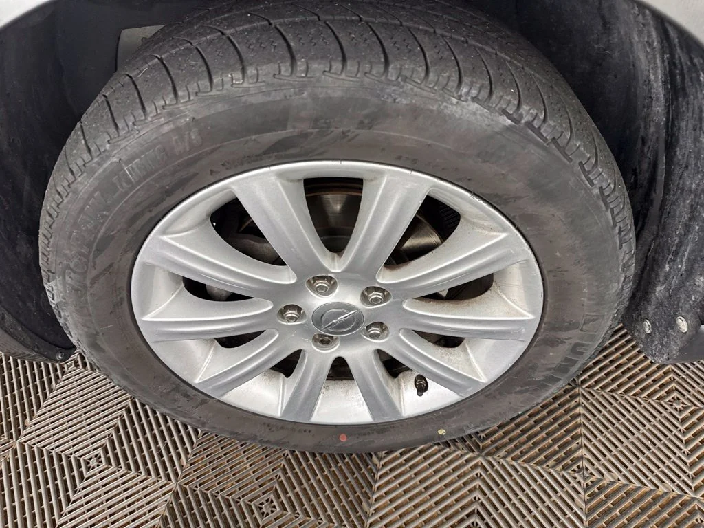 Used 2012 Gray Chrysler Touring image 30