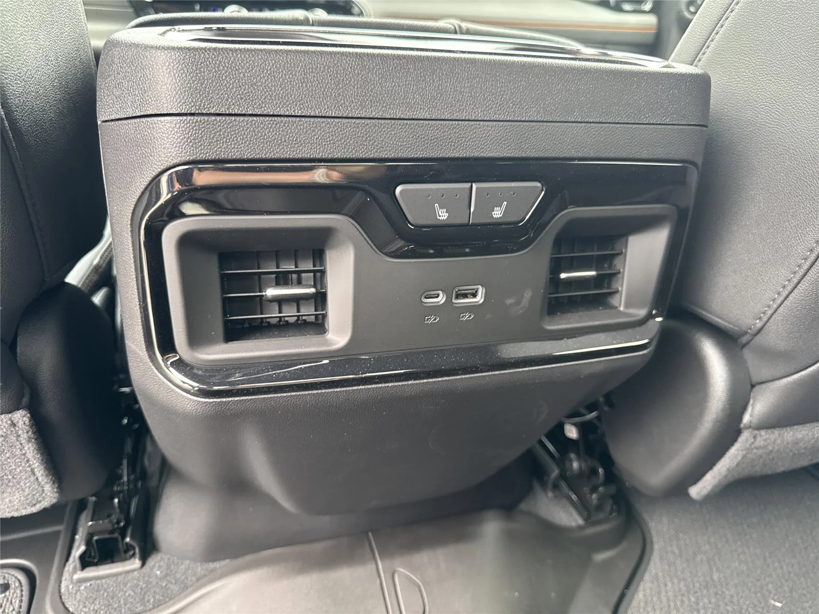 New 2026 Onyx Black GMC AT4 image 33