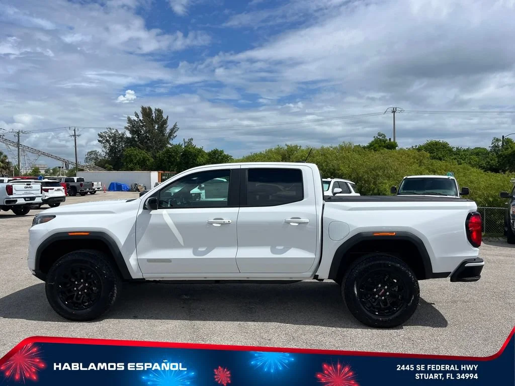 New 2026 Summit White GMC Elevation image 4