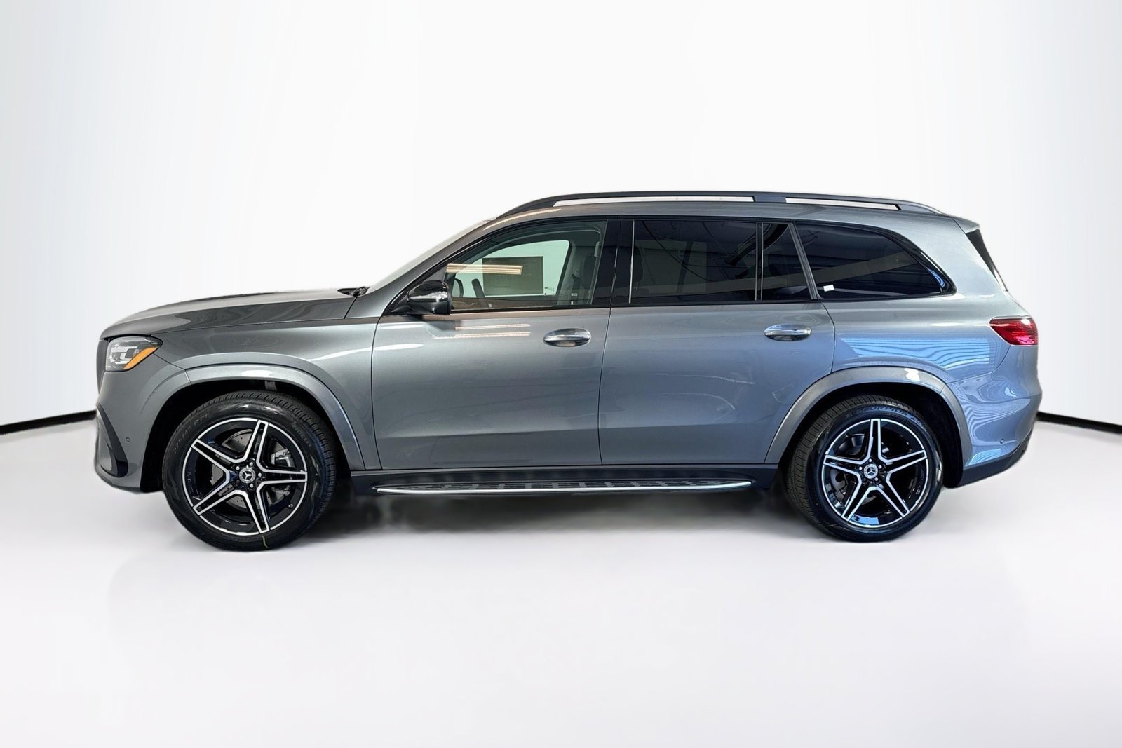 New 2026 Selenite Grey Metallic Mercedes-Benz GLS 450 image 8