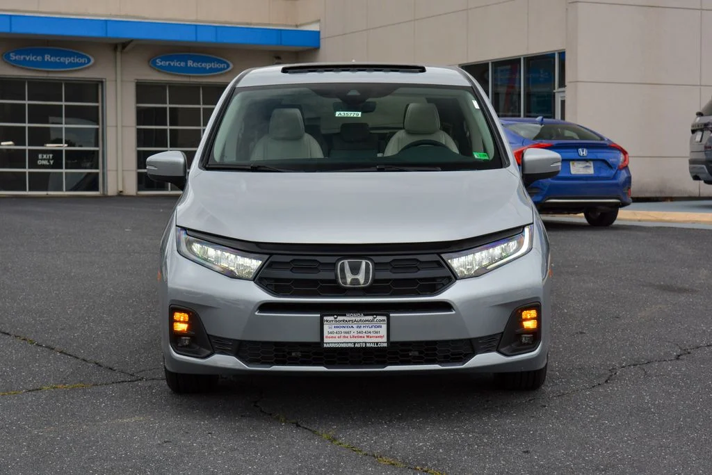 New 2026 Solar Silver Metallic Honda EX-L image 2