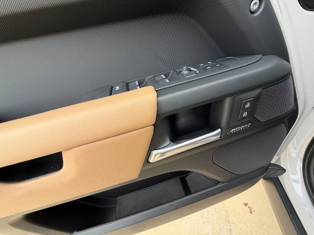 New 2026 Borasco Grey Land Rover X-Dynamic SE image 11