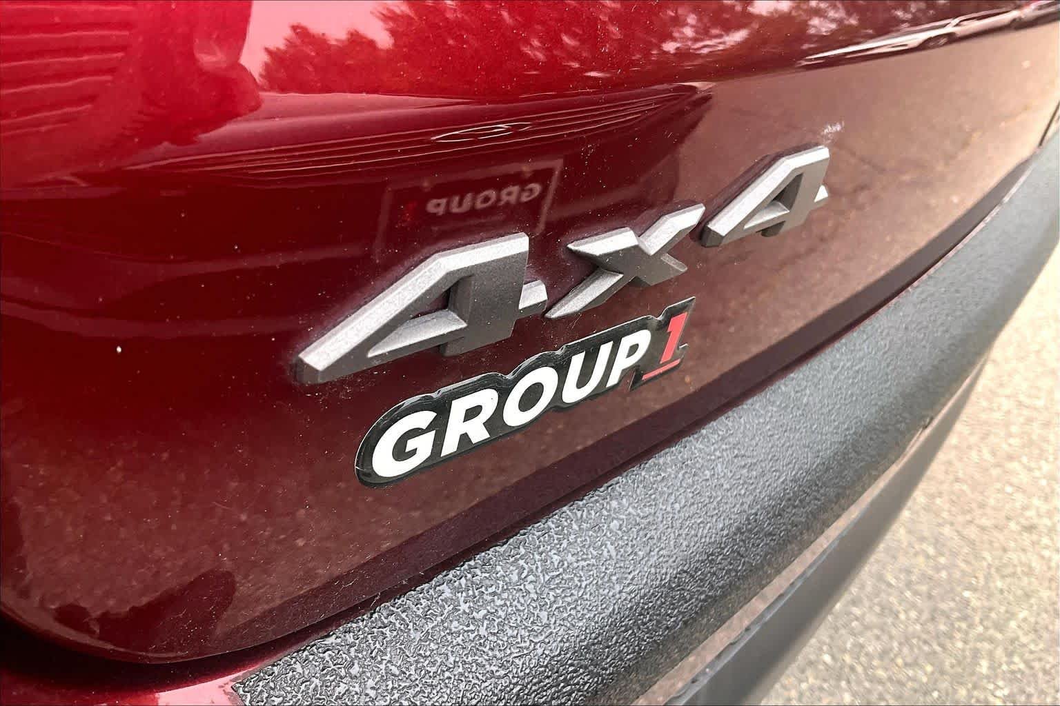 Used 2021 Velvet Red Pearlcoat Jeep Trailhawk image 10