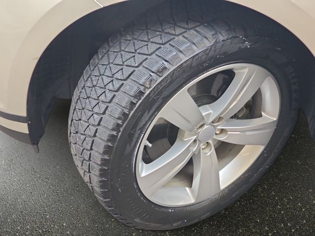 Used 2018 Silver Land Rover S image 34