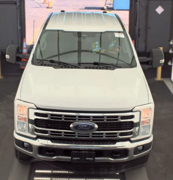 Used 2023  Ford XLT image 3