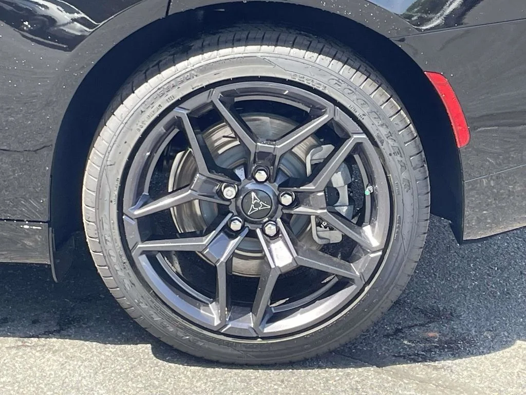 New 2026 Diamond Black Crystal Pearlcoat Dodge Scat Pack image 12