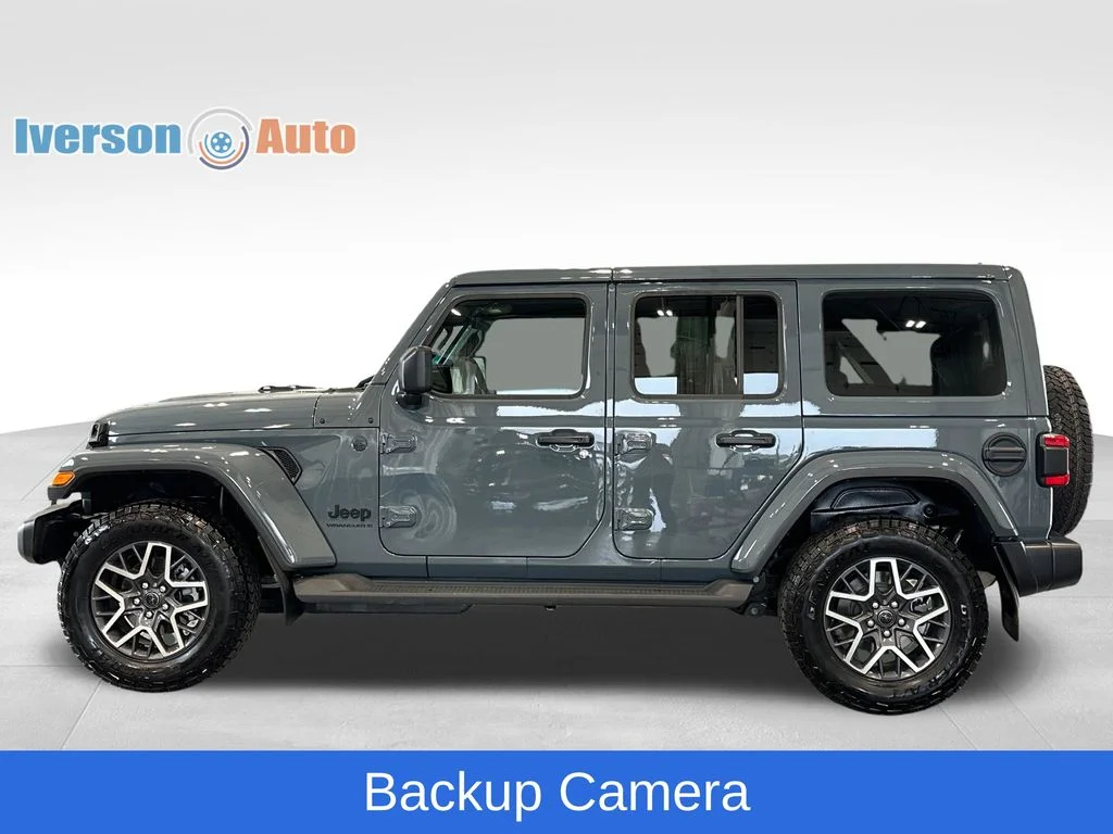 Used 2026 Gray Jeep Sahara image 6