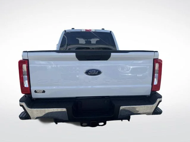 2023 Ford F-250 Super Duty XLT - Photo 4