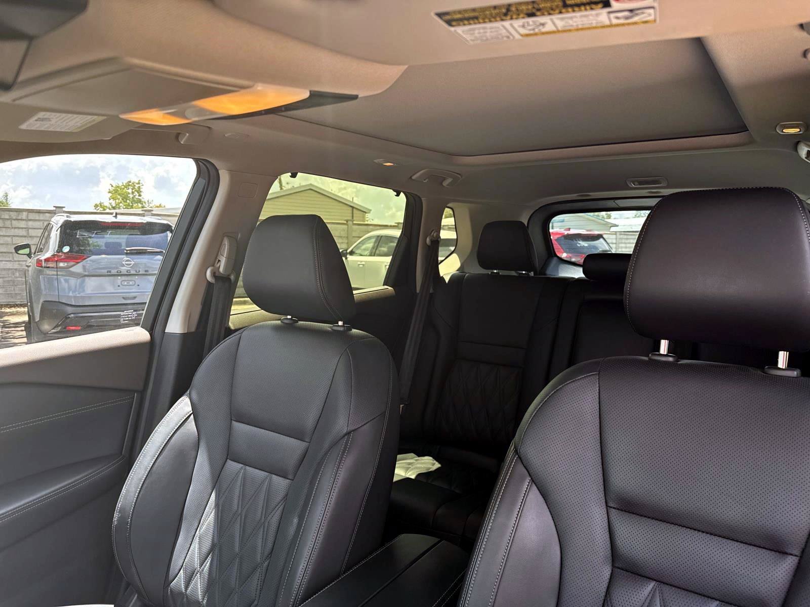 Used 2023 Champagne Silver Metallic/Super Black Nissan Platinum image 14