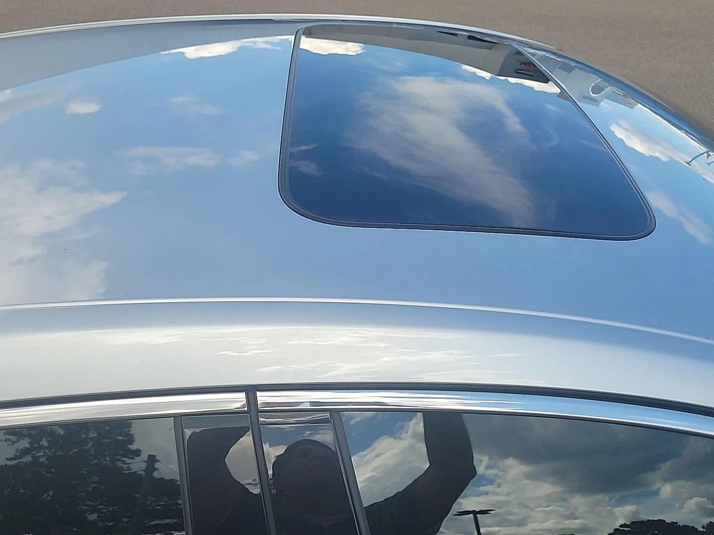 Used 2024 Solar Silver Metallic Honda EX image 17