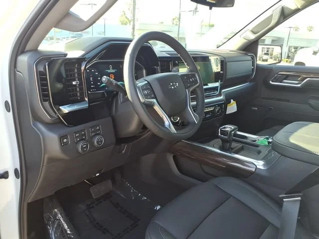 Used 2026 Summit White Chevrolet LT Trail Boss image 17