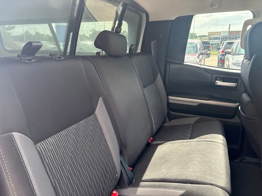 Used 2016 Silver Sky Metallic Toyota SR5 image 29