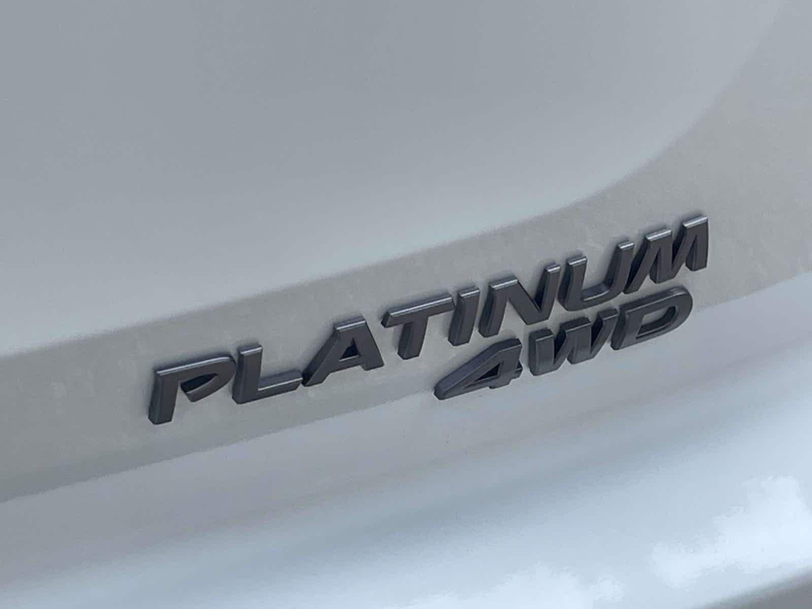 New 2026 Everest White Pearl Tricoat Nissan Platinum image 14