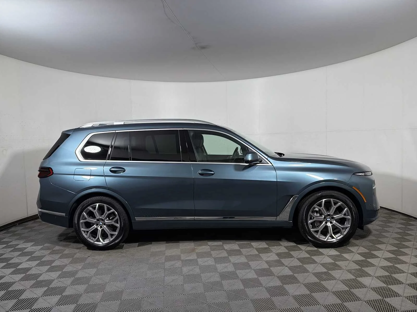 2026 BMW X7 40i - Photo 7
