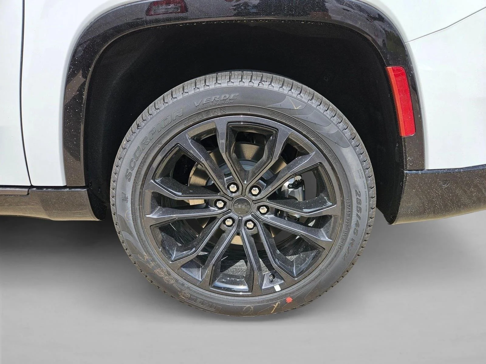New 2026 Bright White Clearcoat Jeep Summit Reserve image 9