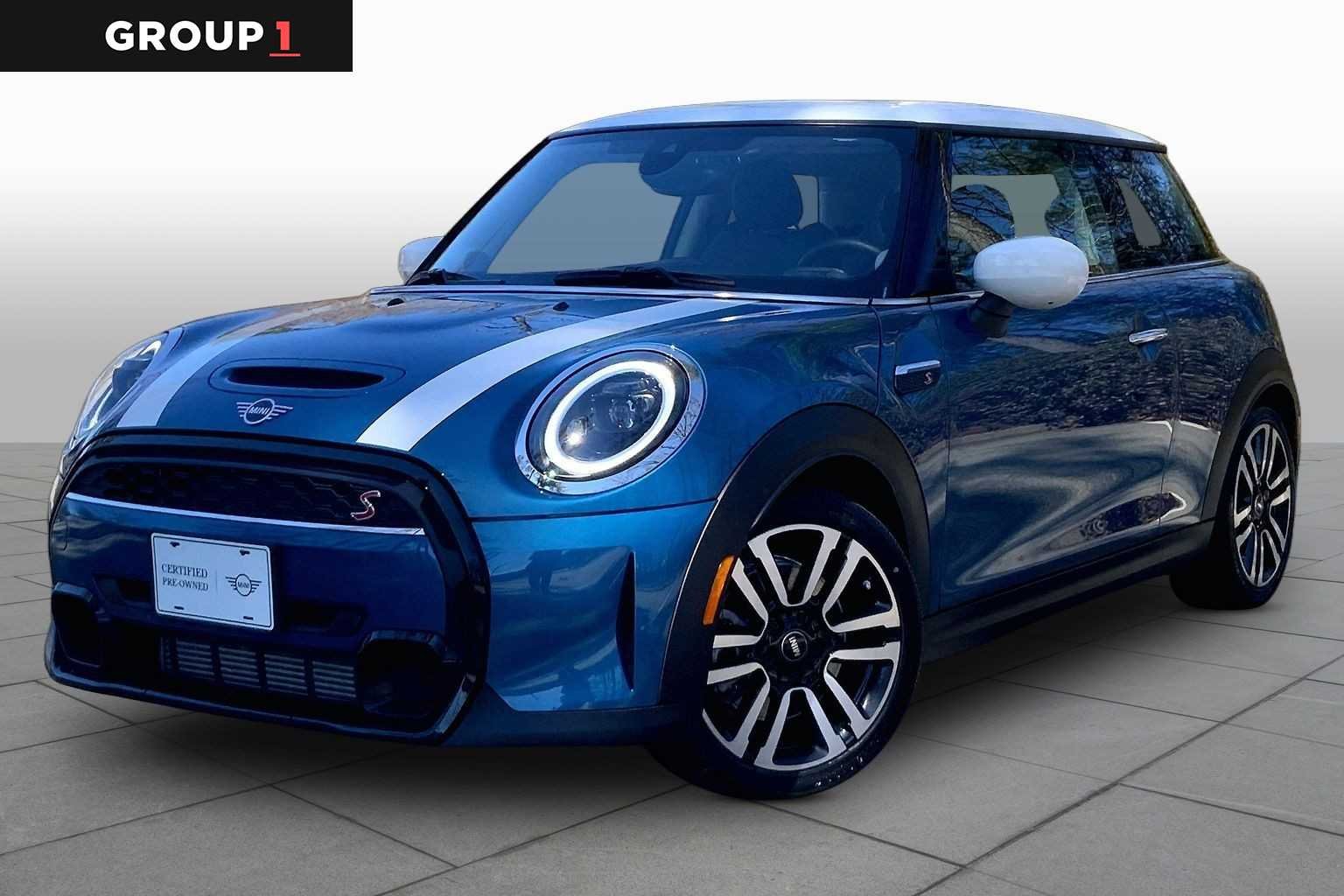 2024 MINI Hardtop Cooper S's photo