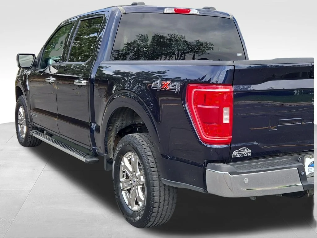 Used 2023 Blue Metallic Ford XLT image 13