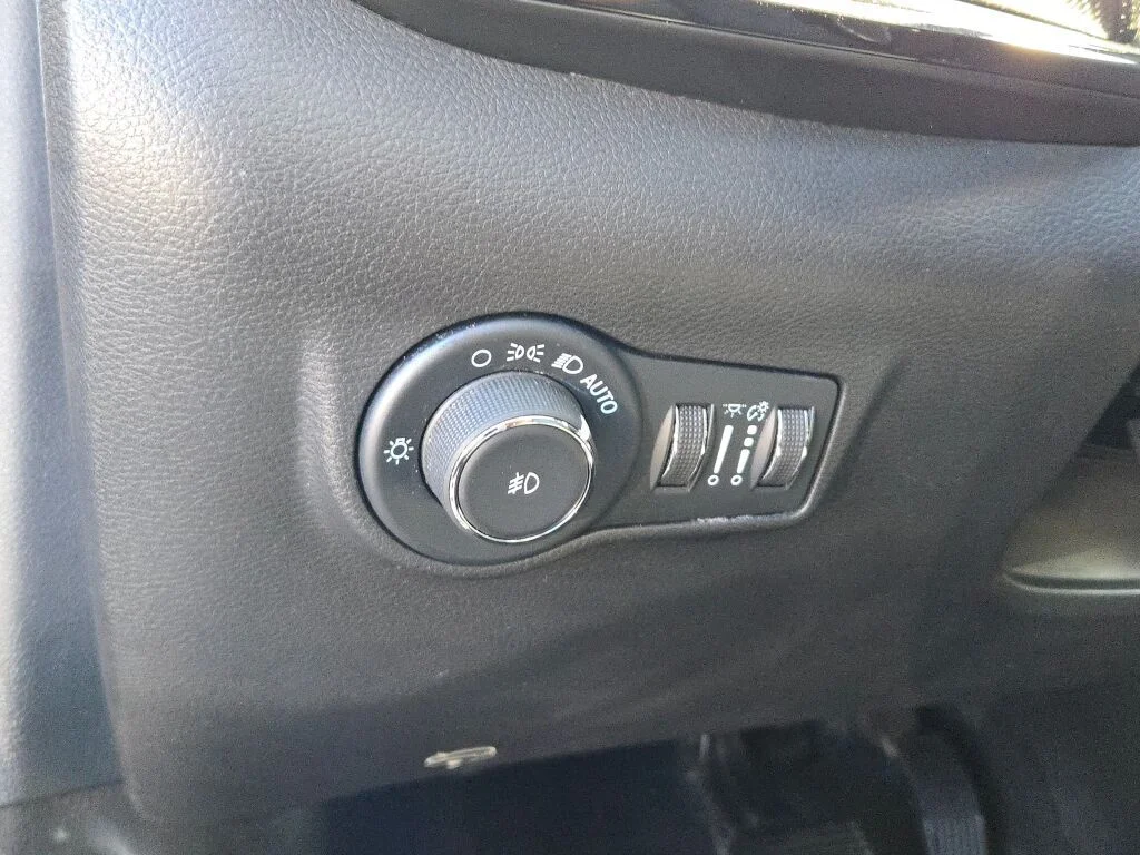 Used 2022 Gray Jeep Trailhawk image 27