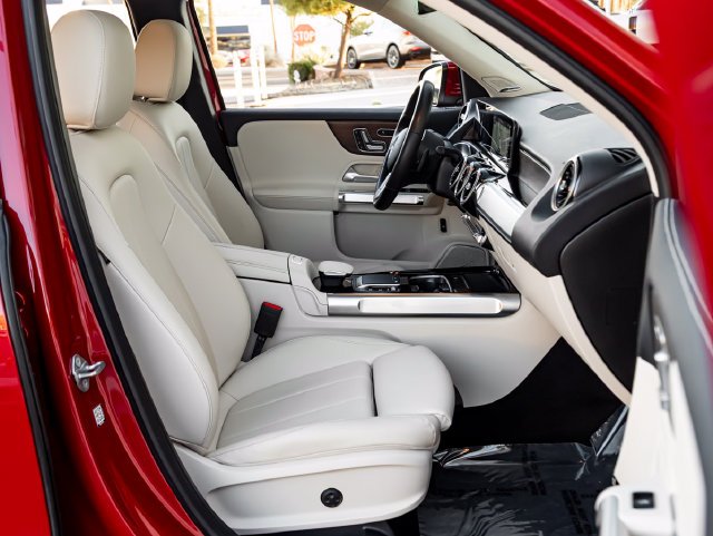 Used 2021 Patagonia Red Metallic Mercedes-Benz GLB 250 image 42