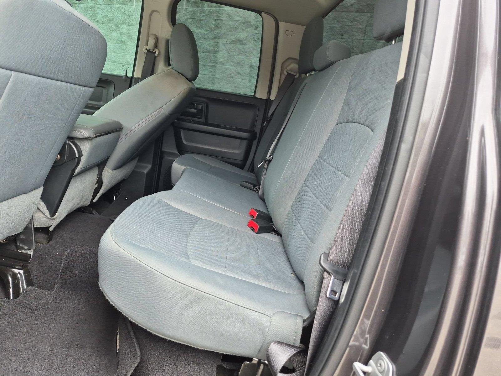 Used 2019 Granite Crystal Metallic Clearcoat Ram Express image 31