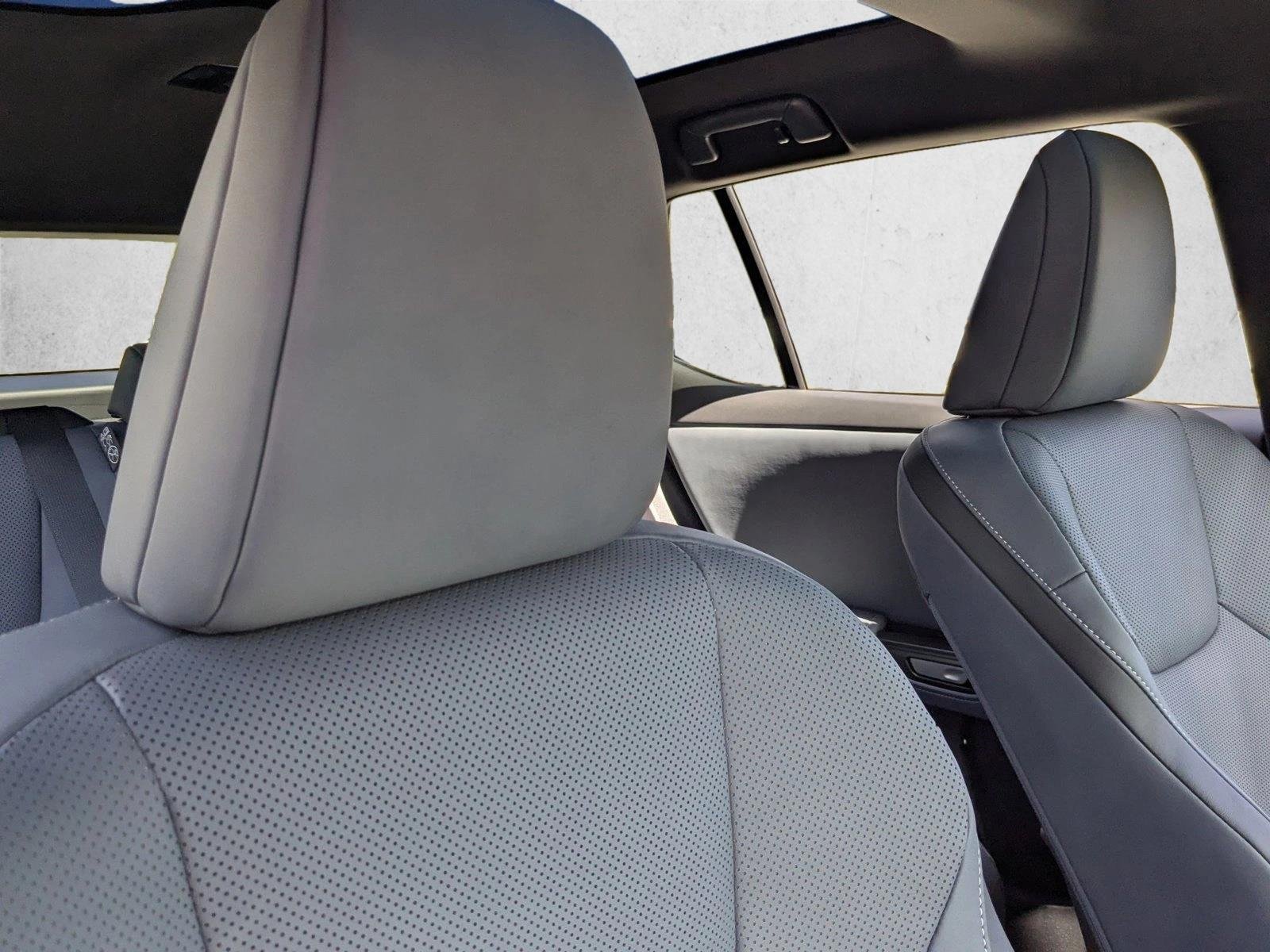 2026 Lexus RZ Premium - Photo 17