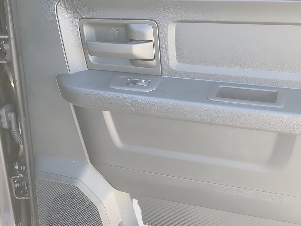 New 2026 Granite Crystal Metallic Clear-Coat Exterior Paint RAM Tradesman image 46