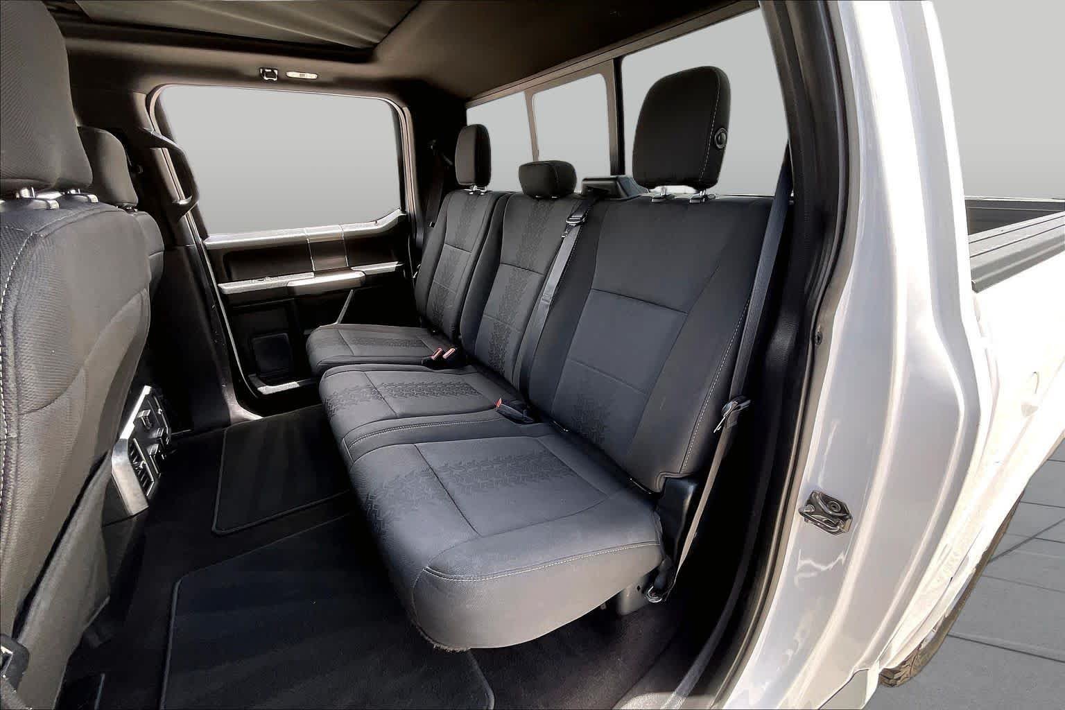 Used 2018 Oxford White Ford XLT image 20