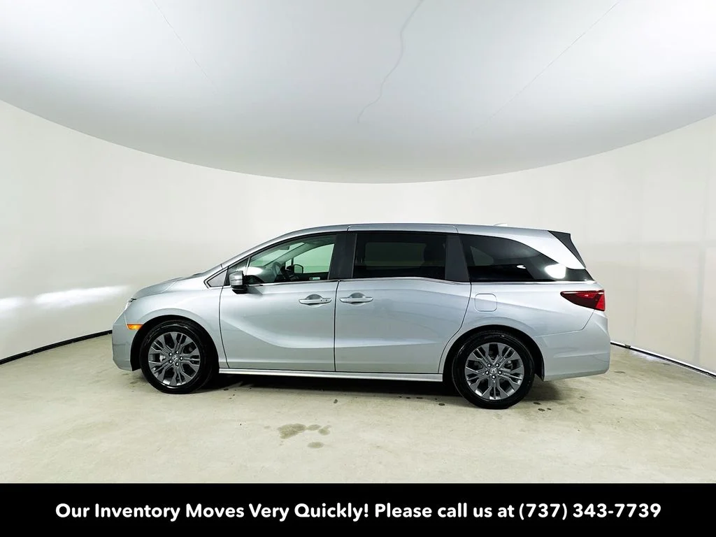 Certified Used 2026 Silver Honda Touring image 4