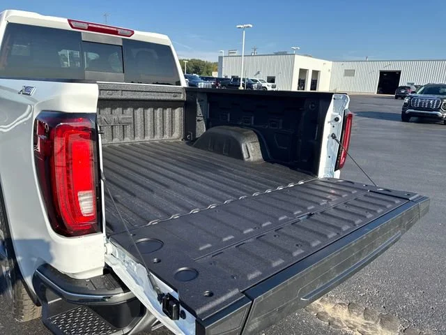 2026 GMC Sierra 1500 SLT - Photo 26