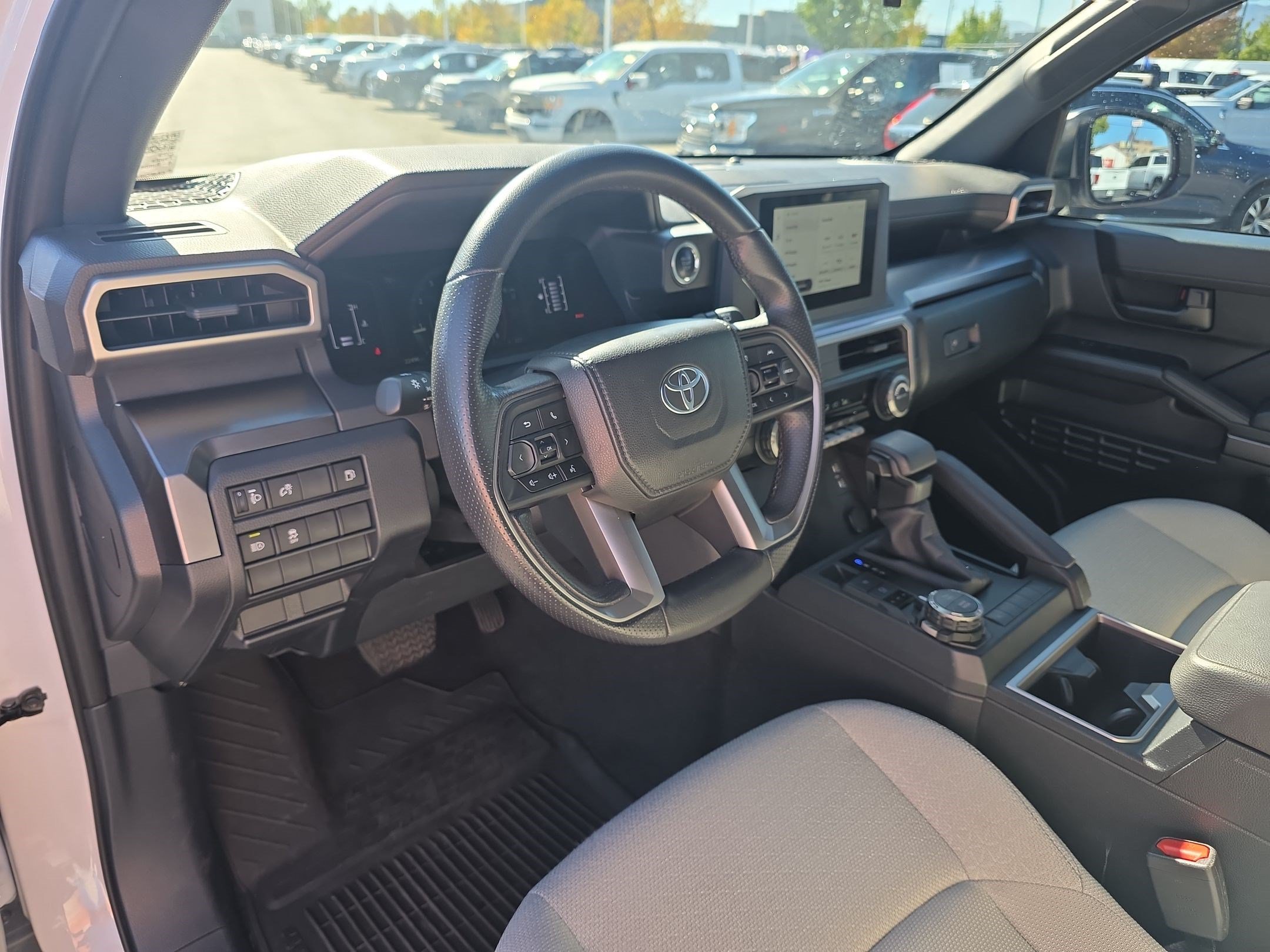 Used 2025 Ice Toyota SR5 image 15