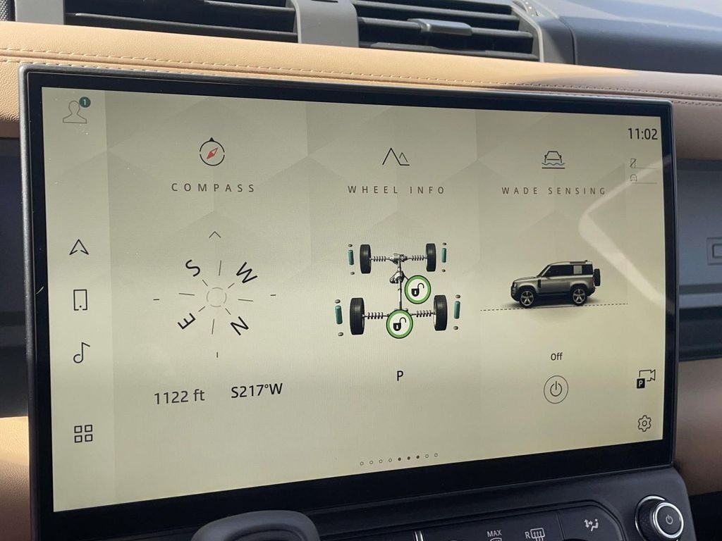 New 2026 Fuji White Land Rover V8 image 25