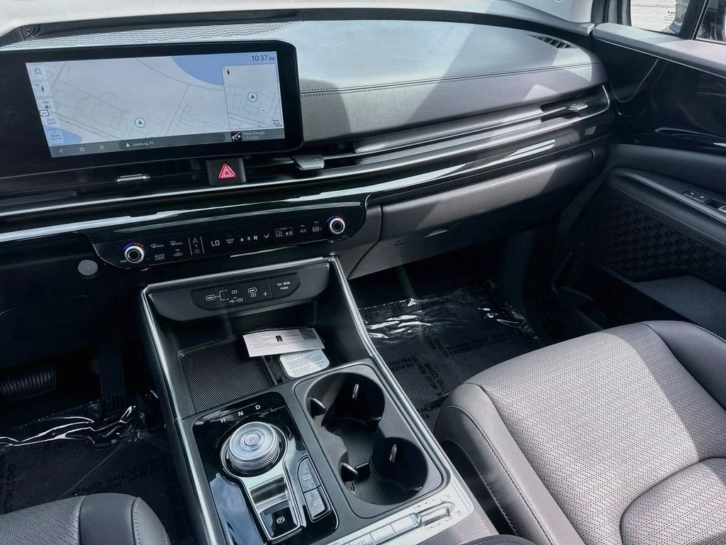 New 2026 Ceramic Silver Kia SX Prestige image 24