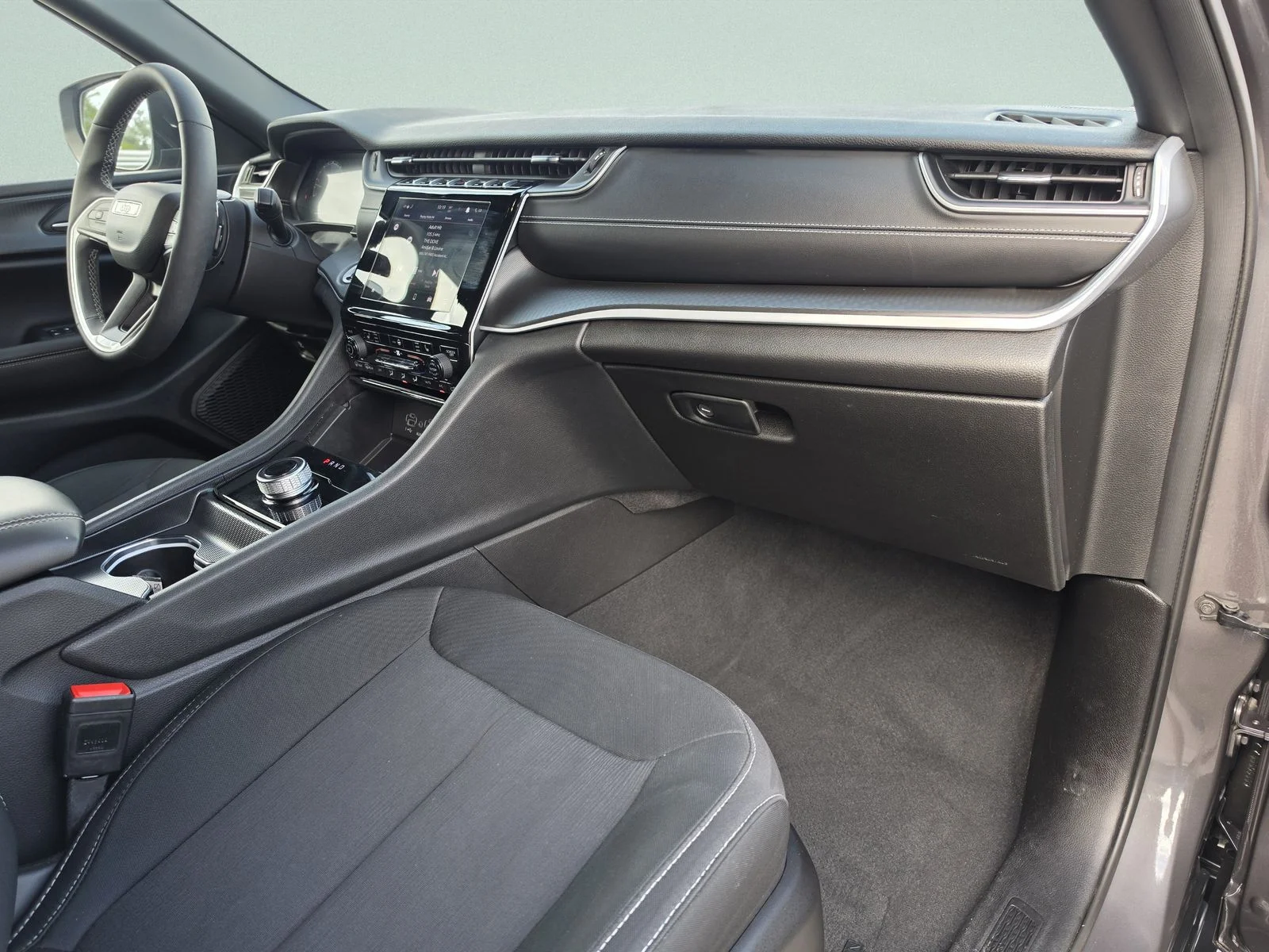 Used 2024 Gray Jeep Laredo X image 18