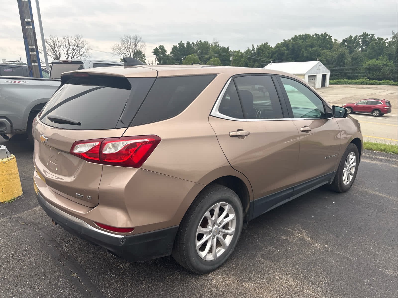 Used 2018 Sandy Ridge Metallic Chevrolet LT image 4