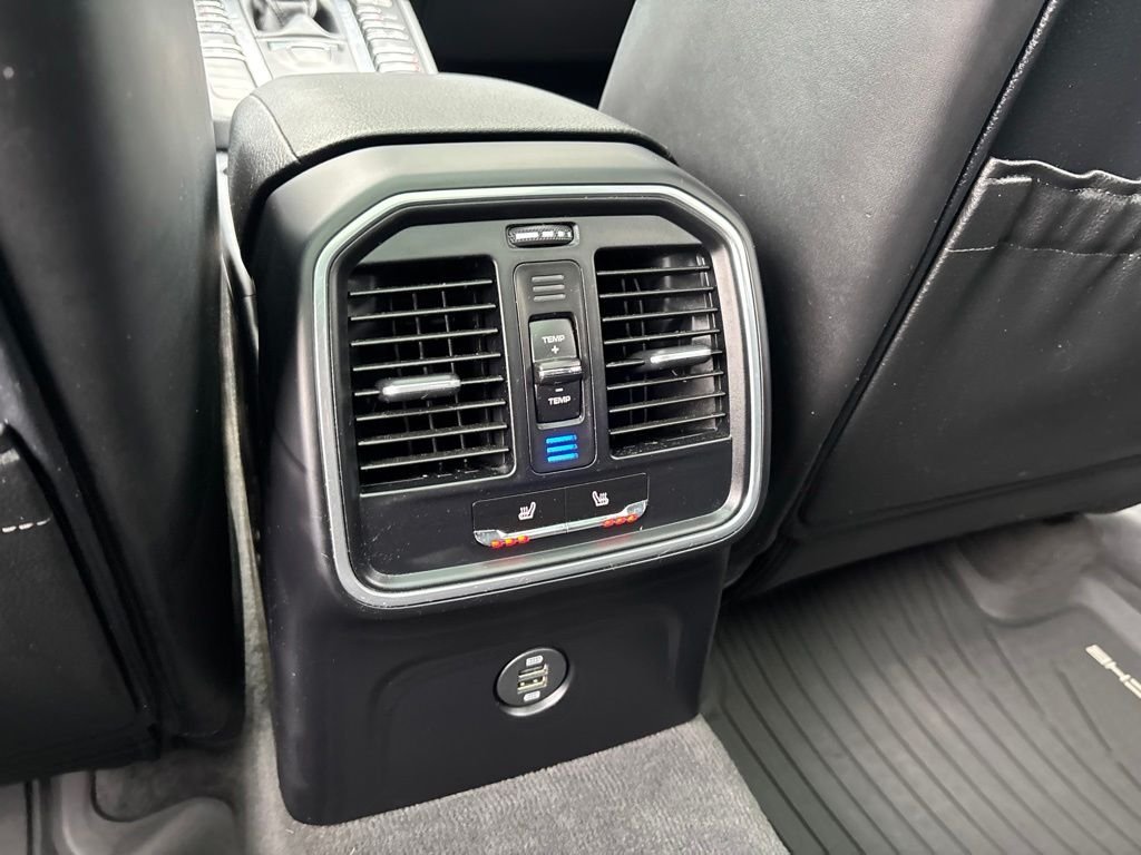 Used 2017 White Porsche Base image 20