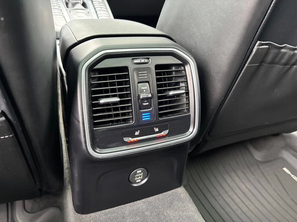Used 2017 White Porsche Base image 20