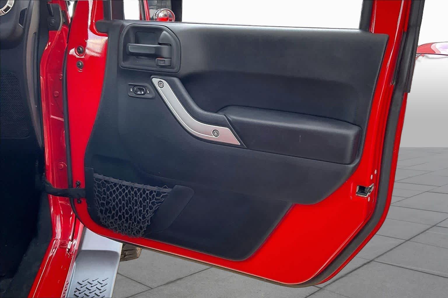 Used 2018 Firecracker Red Clearcoat Jeep Sahara image 21