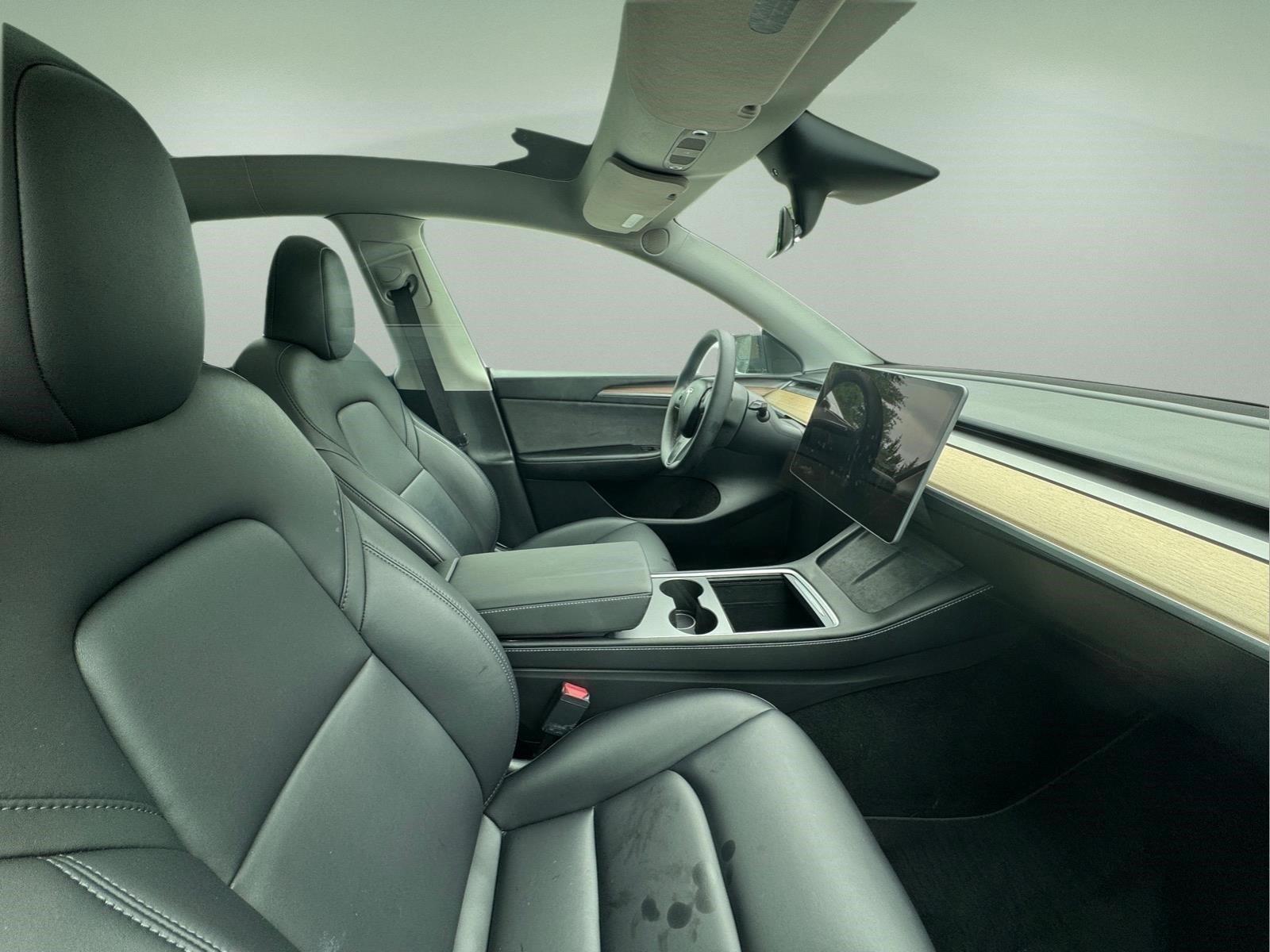 Used 2023  TESLA  image 14